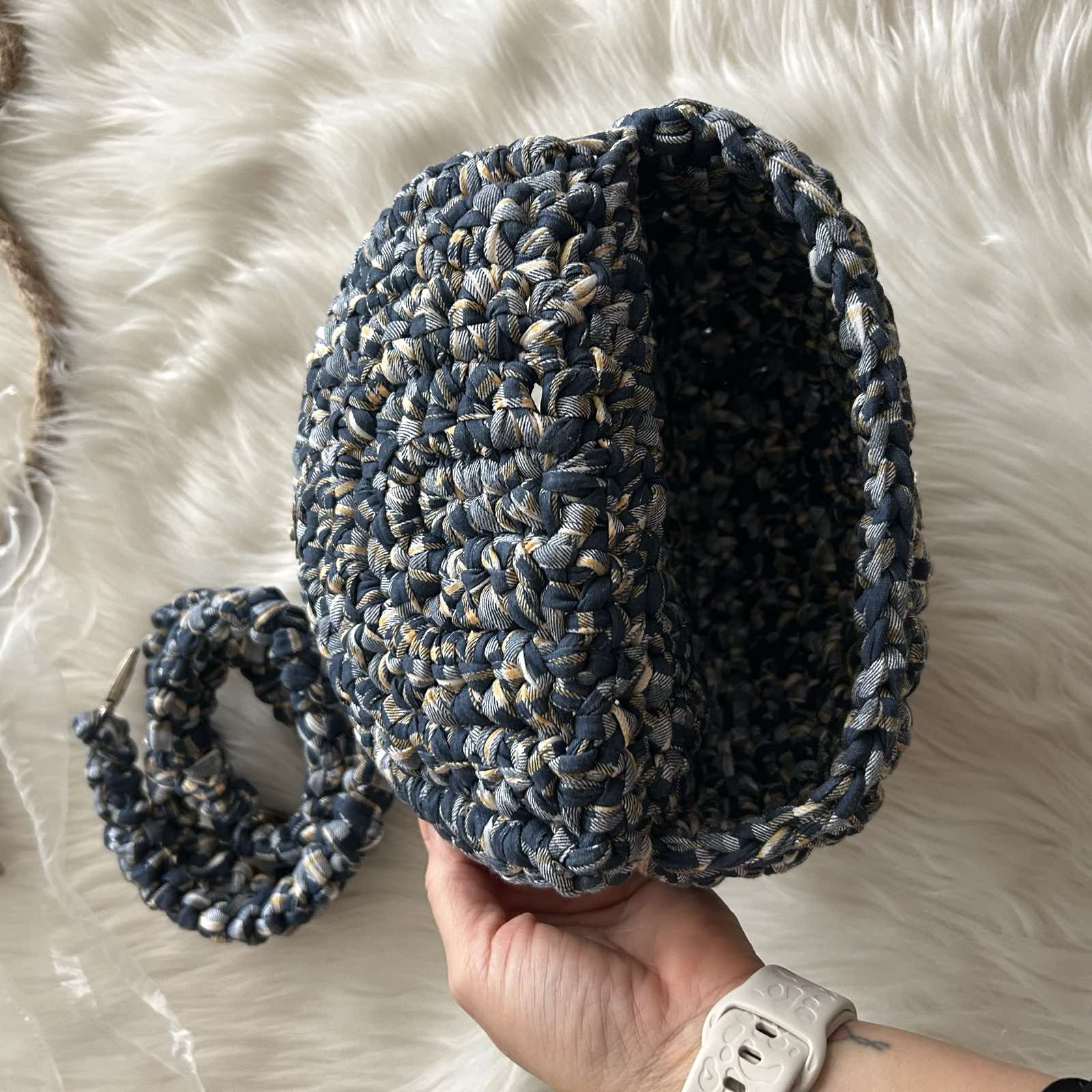 torebka na szydełku moon bag